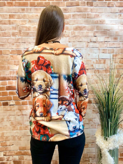 Kuschelige Langarmshirts mit buntem Weihnachtsmotiv