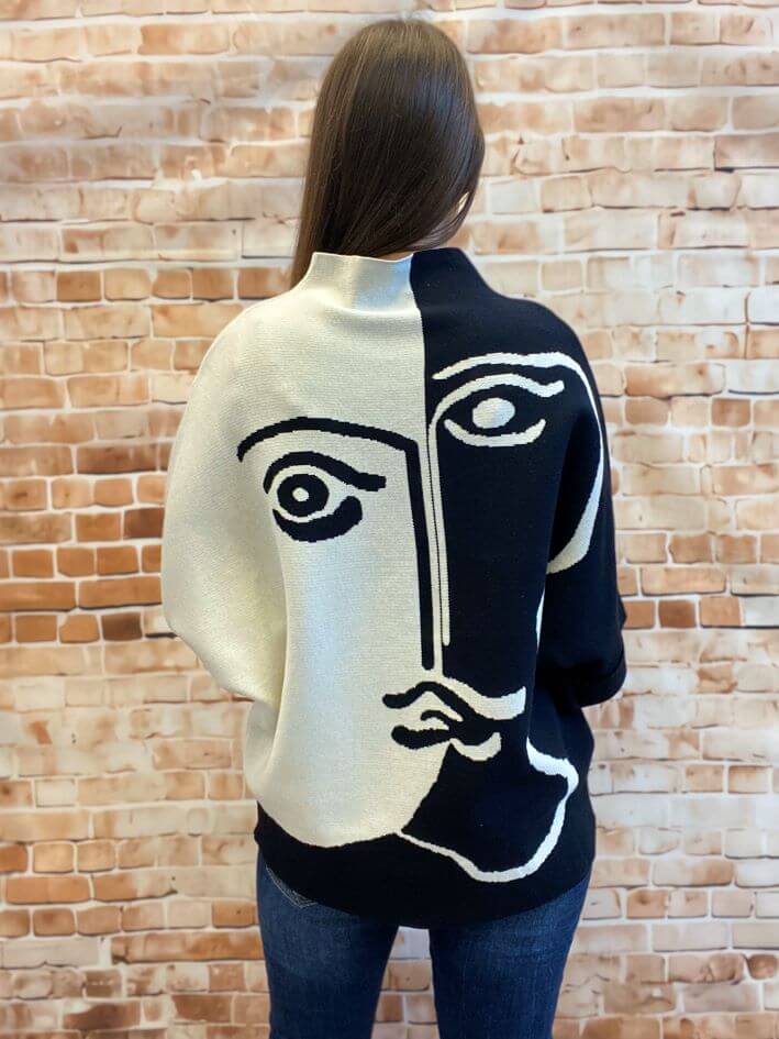 Zweifarbiger Pullover mit Stehkragen und 3/4-Arm