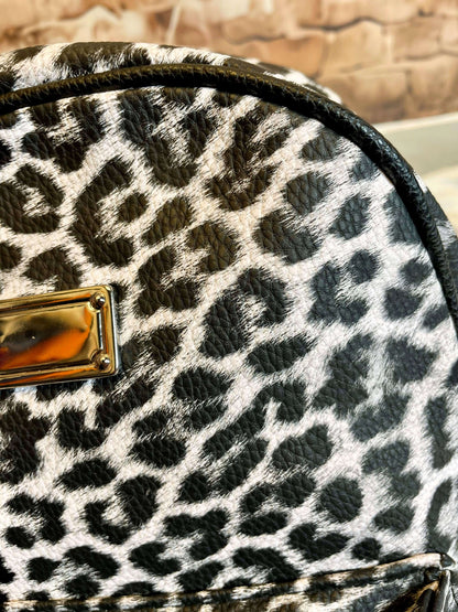 Damen-Rucksack im Leoprint