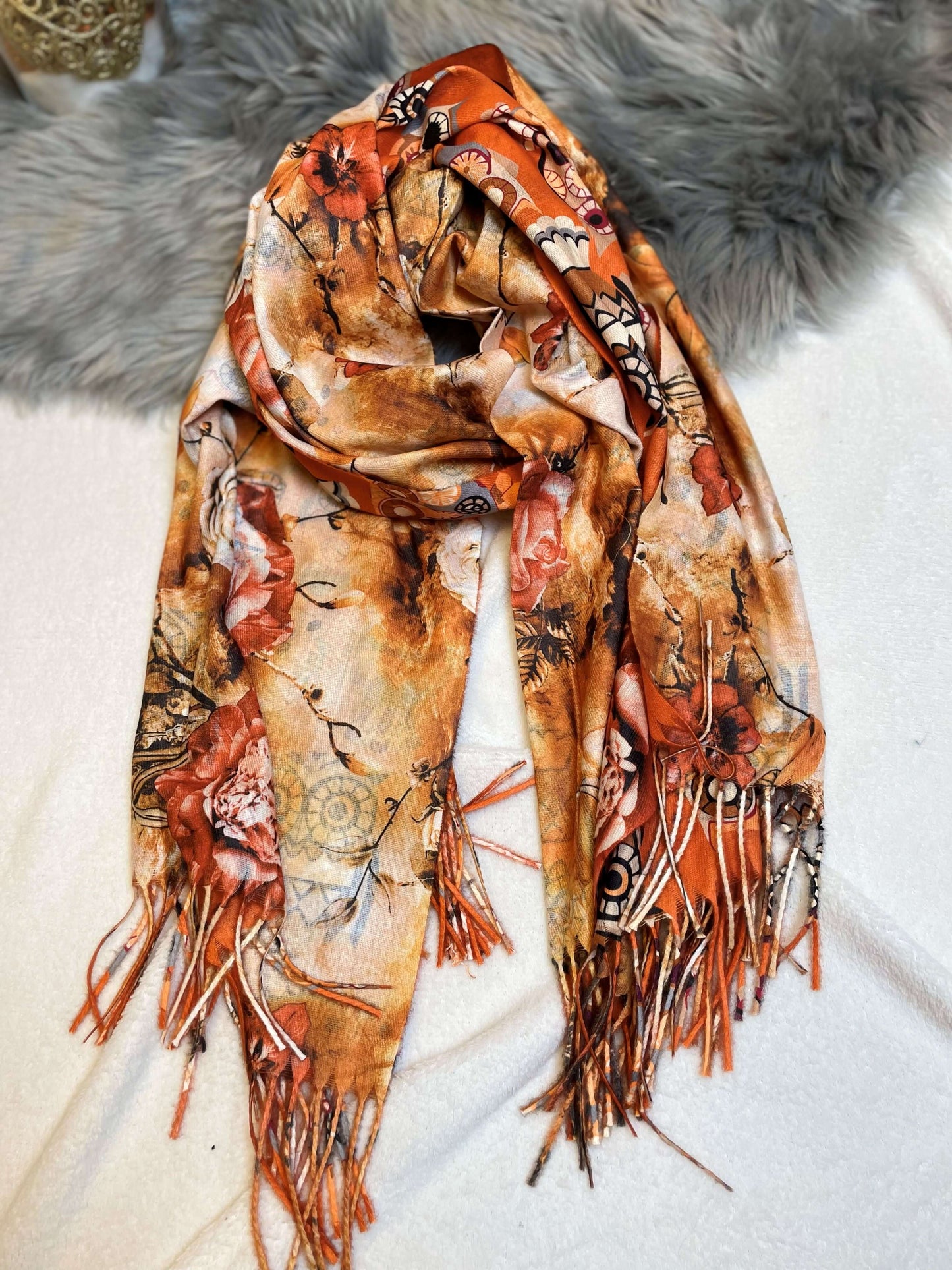 Bunter Schal mit Eulen-Motiv