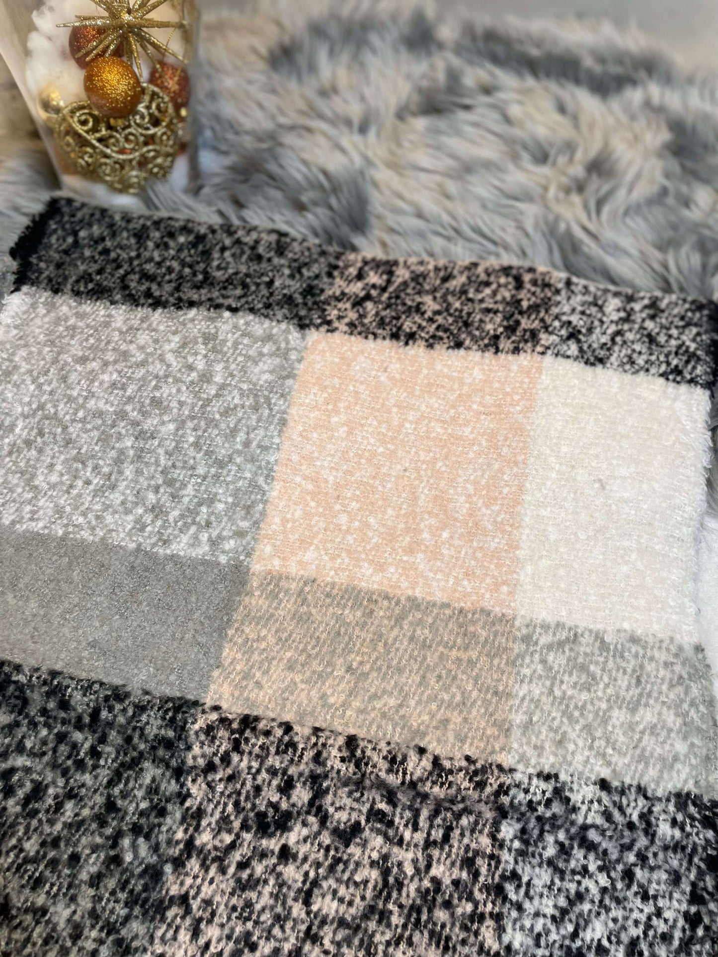 Groß karierter Wollschal mit Fransen - Schwarz/Rosa