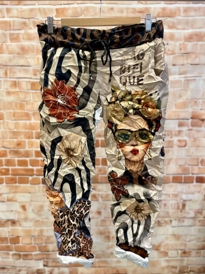 Bunte Schlupfhosen im Knitterlook - Verschiedene Motive
