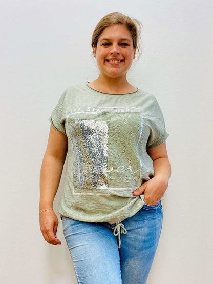 Angenehmes kurzarm T-Shirt mit Pailletten