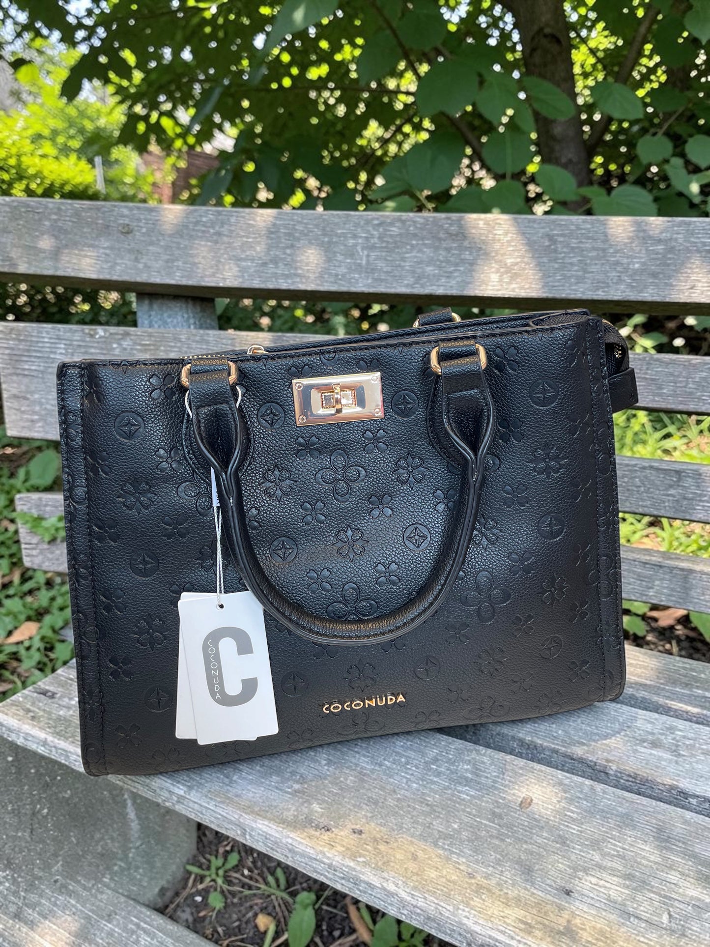 Shopper-Tasche von Coconuda mit gestanztem Muster