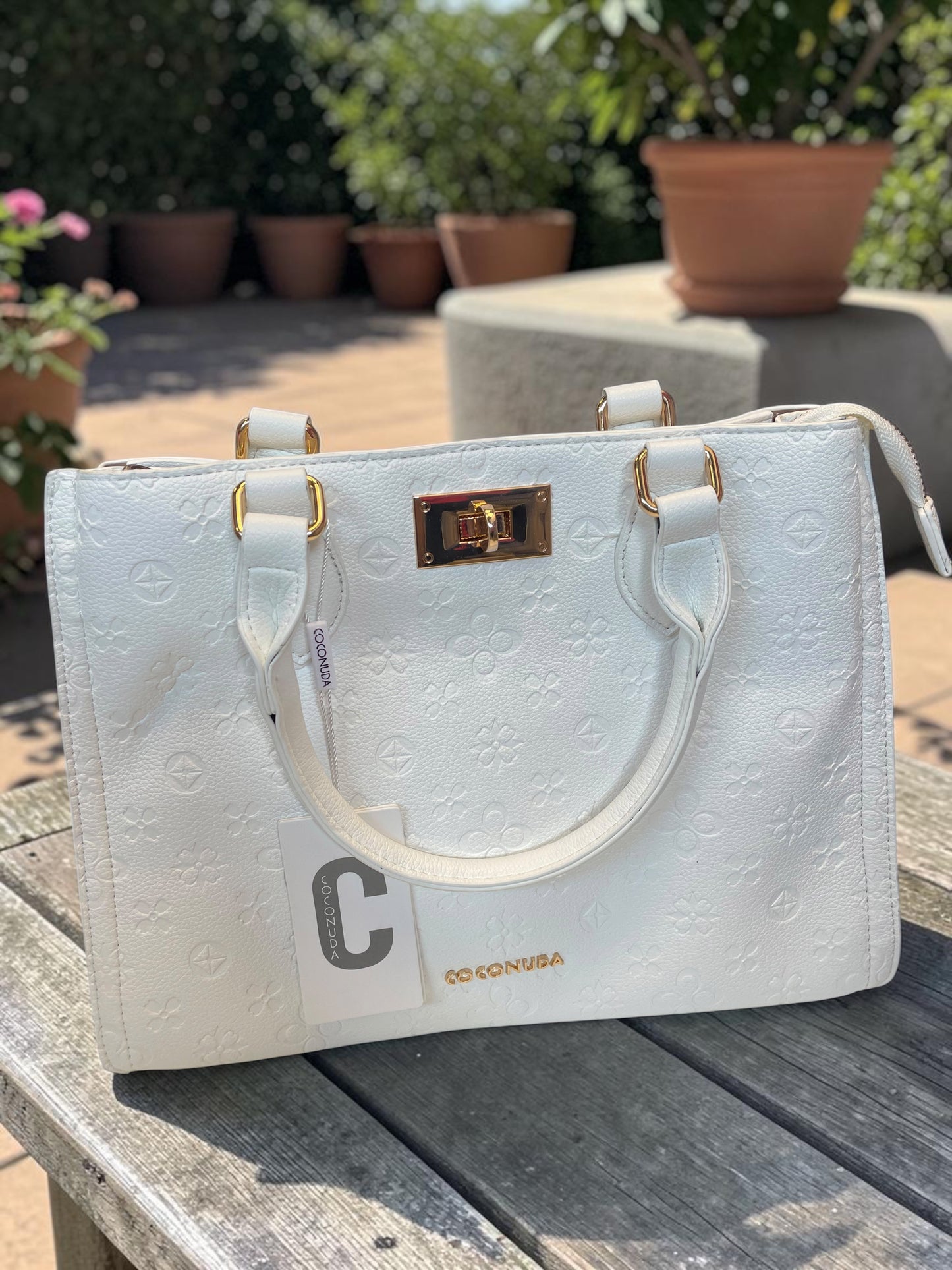 Shopper-Tasche von Coconuda mit gestanztem Muster