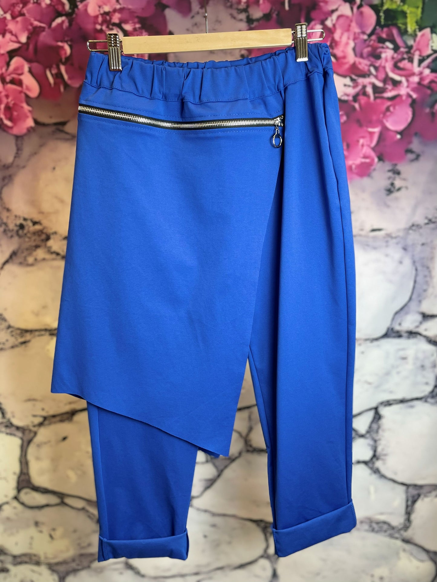 Stoff-Schlupfhose mit Schürze und Zipp