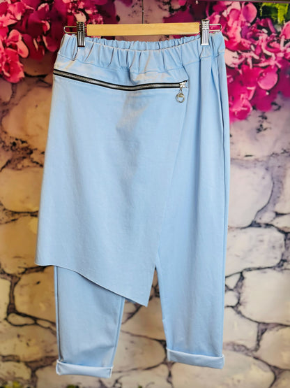 Stoff-Schlupfhose mit Schürze und Zipp