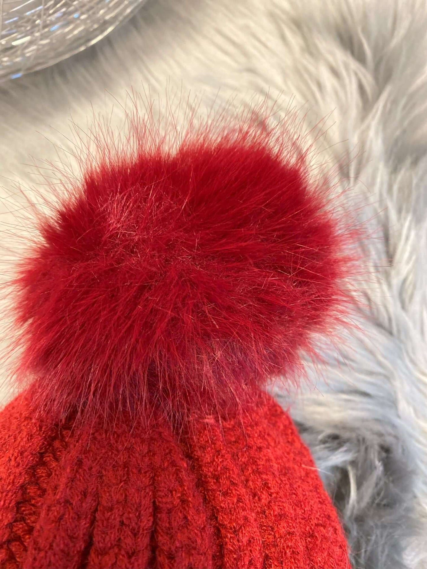 Strickhaube mit Pommel (Kunstfell)