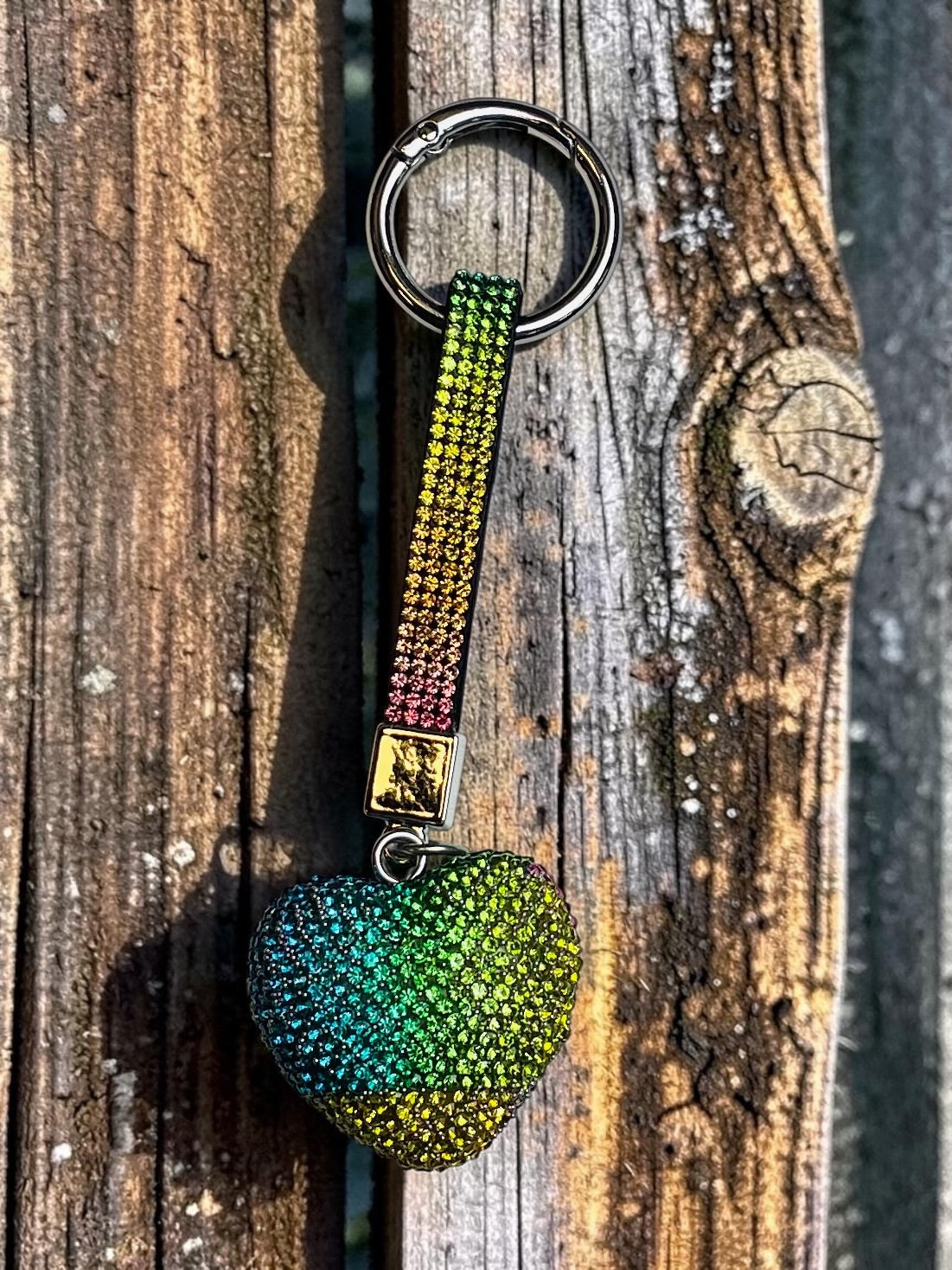 Bunter Strass-Taschenahänger "Herz"