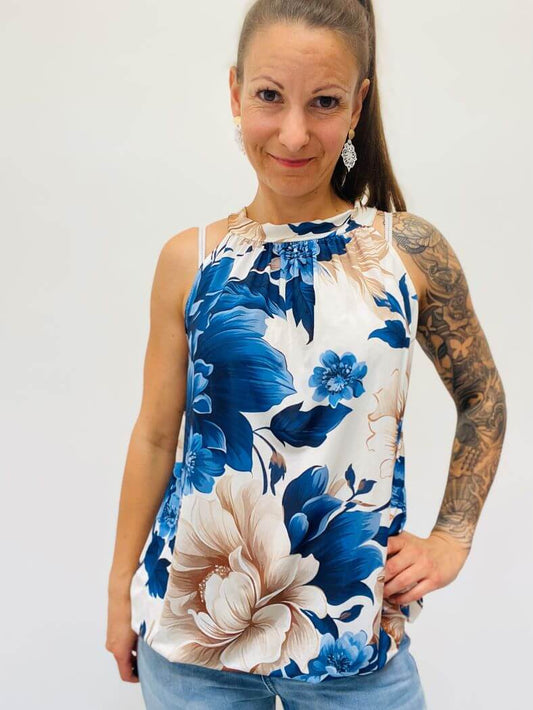 Angenehmes lockeres Neckholder Top mit Blumen