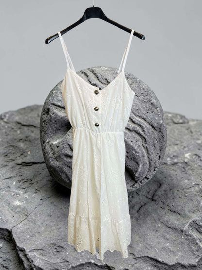 Weißes Trägerkleid mit Lochstickerei - A-Linie