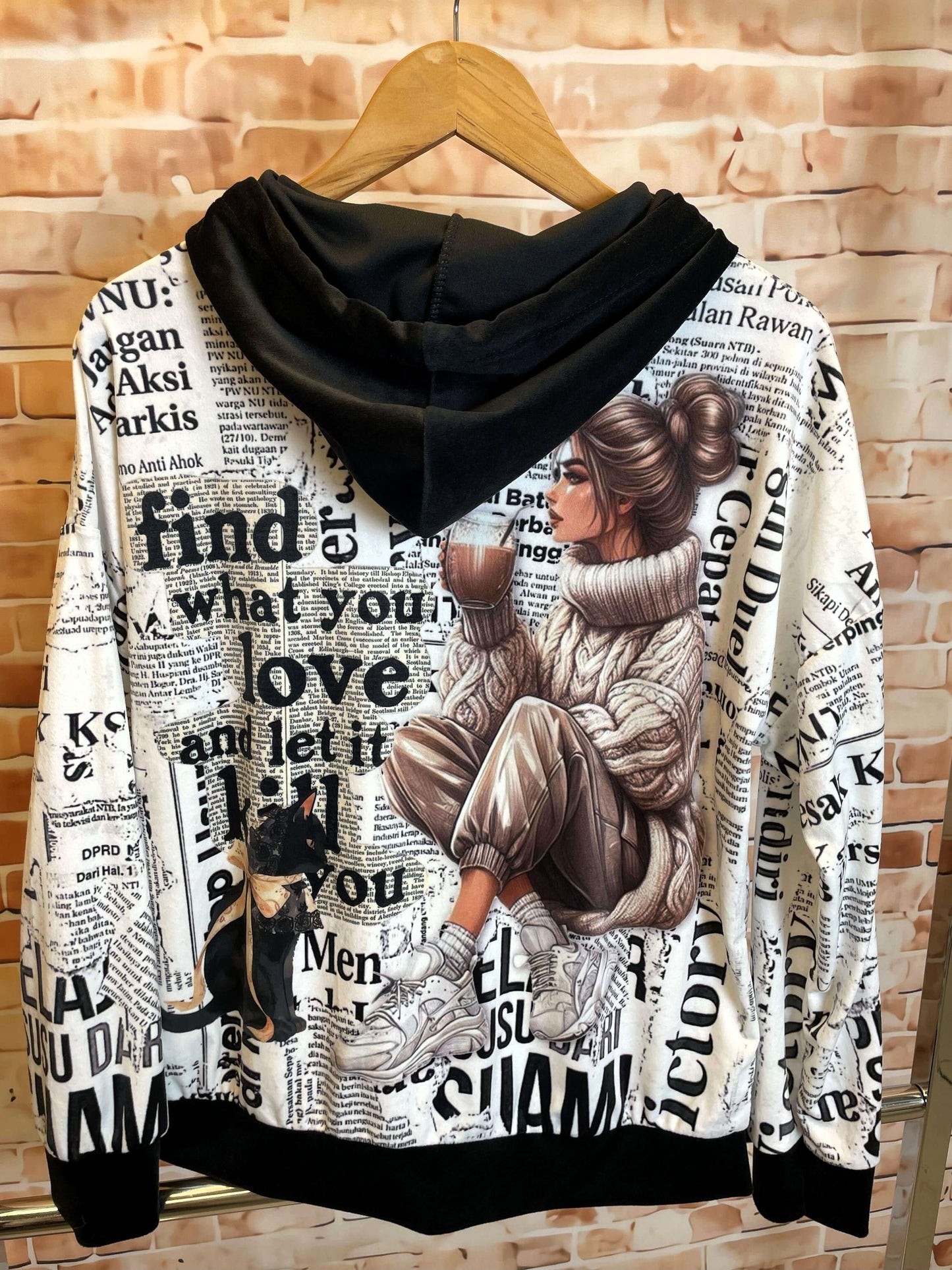 Bunte Samt/Nici-Weste mit Kapuze